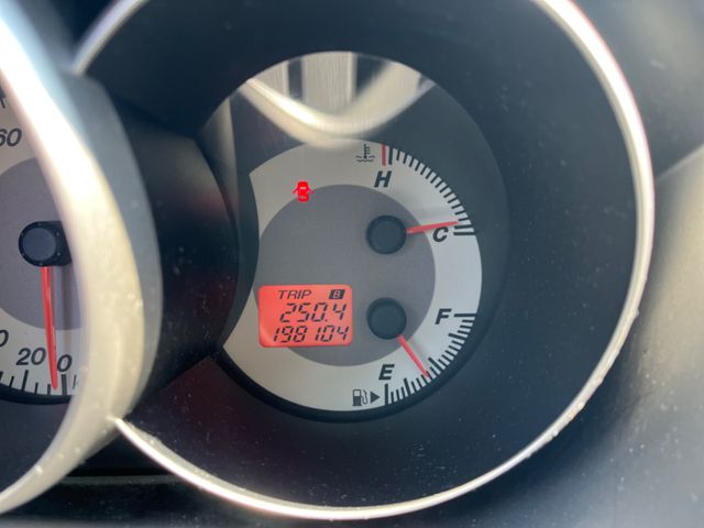 Mazda 3 Lim. 1.6 Grau Schaltgetriebe