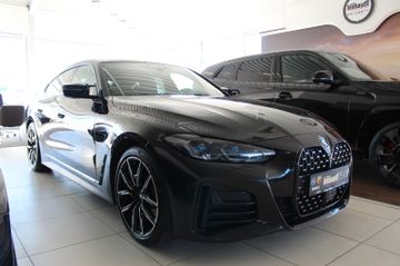 Fahrzeugabbildung BMW M440 i xDrive Gran Coupe M Sitze 19" Laser