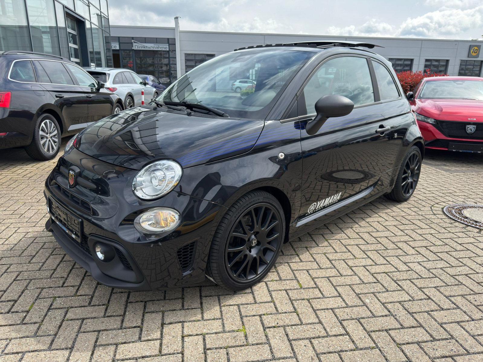 Abarth 500 595 1.4 T-Jet SM Monster Energy Yamaha