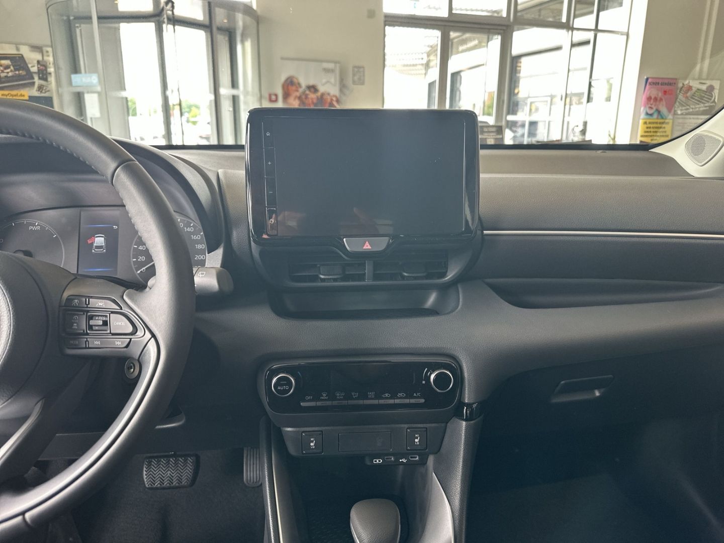 Mazda 2 Hybrid - Bild 11