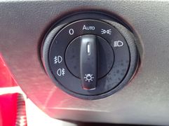 Fahrzeugabbildung Volkswagen up  move up  BMT/Start-Stopp Automatik 1-HAND/5-