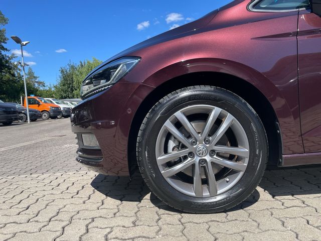 Touran IQ Drive TDi DSG Navi 7S ACC