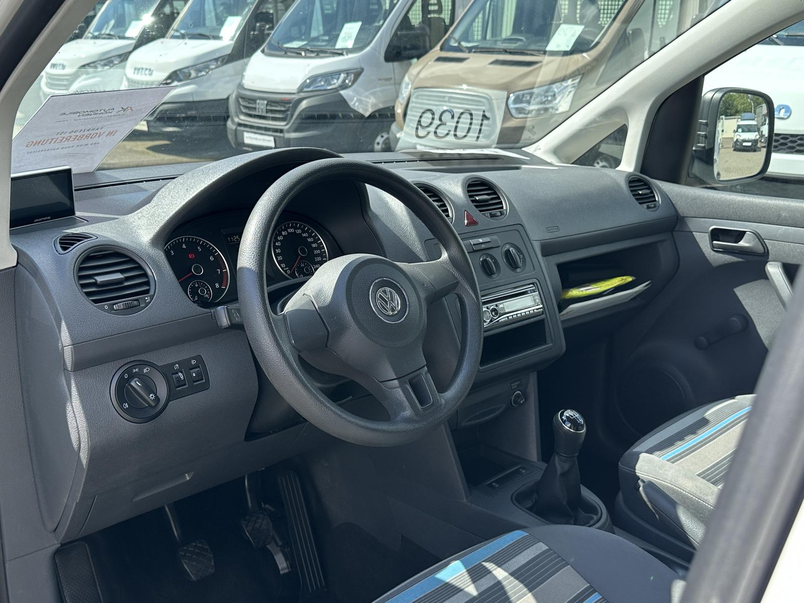 Volkswagen Caddy Maxi RAMPE / ROLLSTUHL / 1 HAND / 