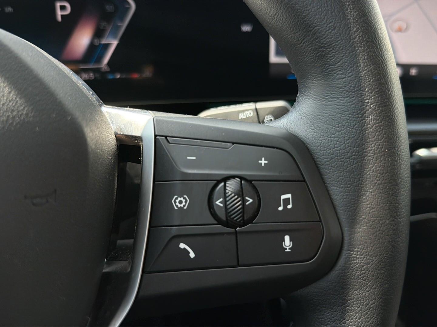 BMW X1 23d xDrive xLine H&K AHK ACC adpt. LED Memory, миниатюра 18