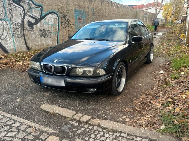 BMW.535i.e39.V8.Gas /Benzin.neu TÜV.10/202...