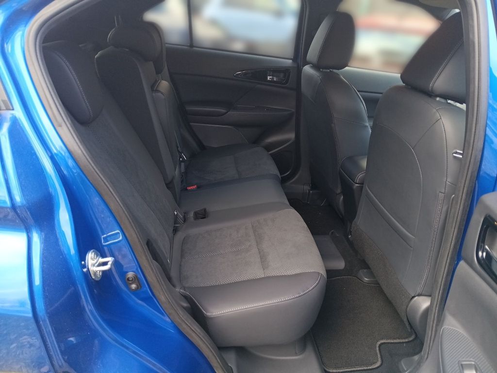 Fahrzeugabbildung Mitsubishi Eclipse Cross Plug-in Hybrid PLUS 2.4 MIVEC 4WD