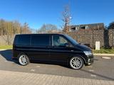 Volkswagen T6 Multivan - Volkswagen T6 Multivan mit Benzin-Antrieb: Van, Automatik