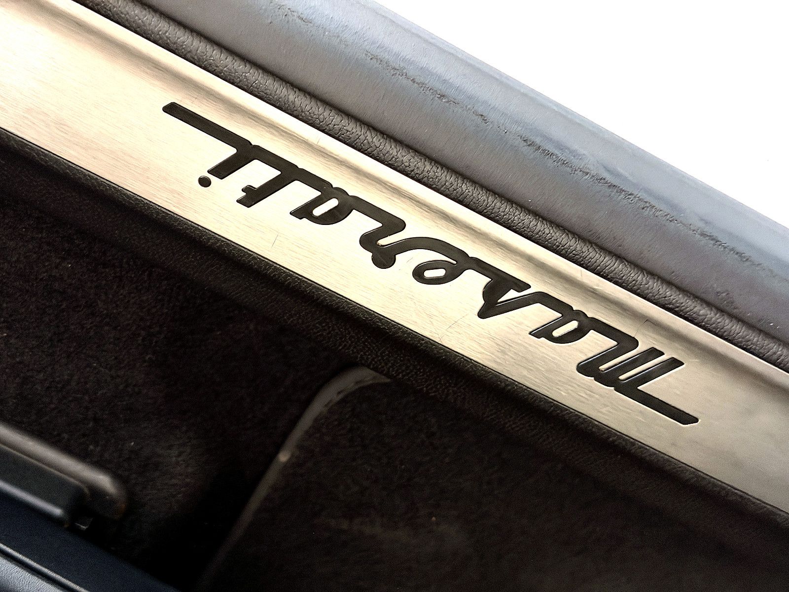 Fahrzeugabbildung Maserati Levante S/CARBON/HARMAN-KARDON/KAMERA/BRD