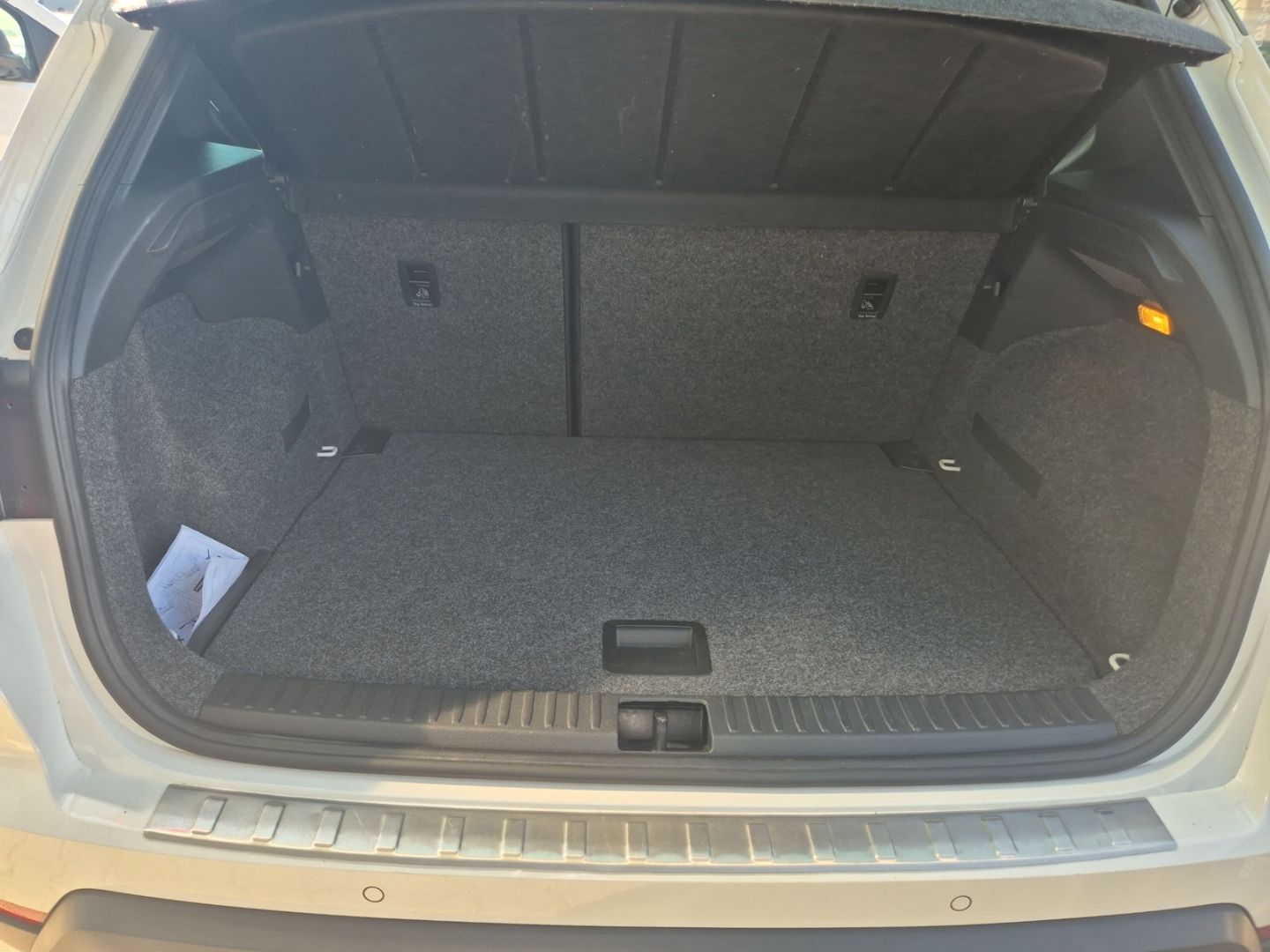 Fahrzeugabbildung SEAT Arona 1.0 TSI Navi Dig. Cockpit Soundsystem ACC