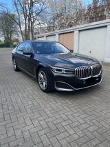 BMW 730d  Service Neu / Bremsen Neu - BMW 730 in Düsseldorf