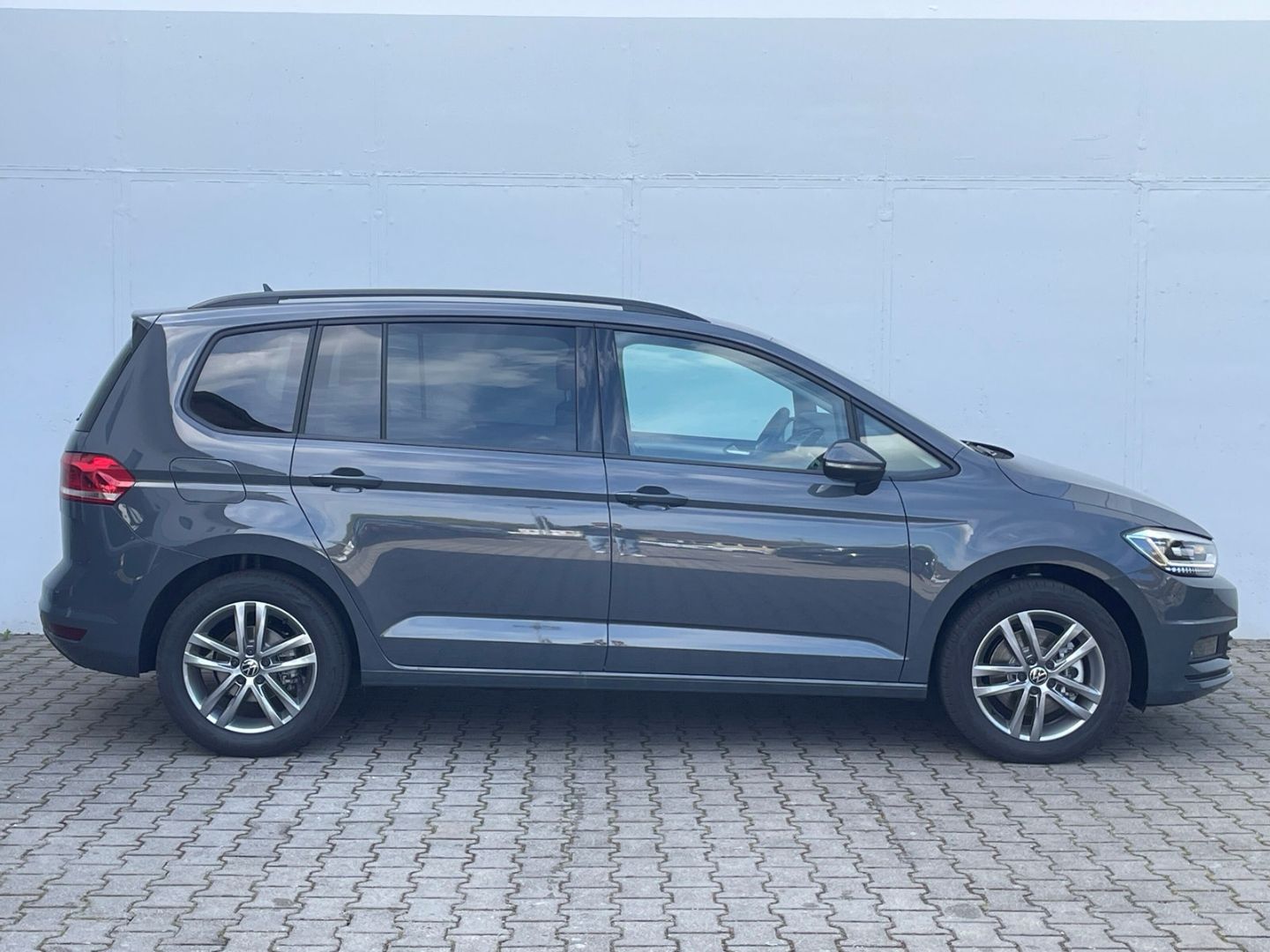 Volkswagen Touran 1.5TSI DSG Comfortline AHK Kamera LED ACC foto 5
