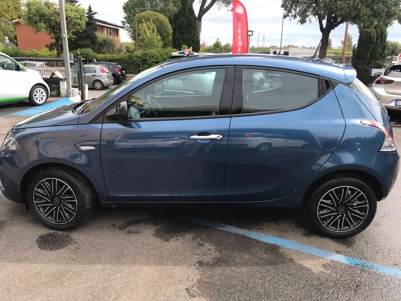 LANCIA Ypsilon