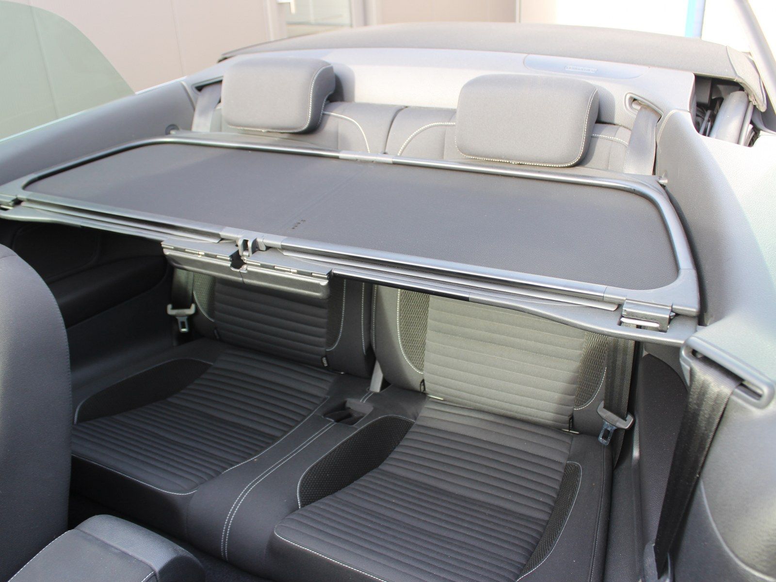 Fahrzeugabbildung Volkswagen Golf Cabriolet Cup 1,4 TSI