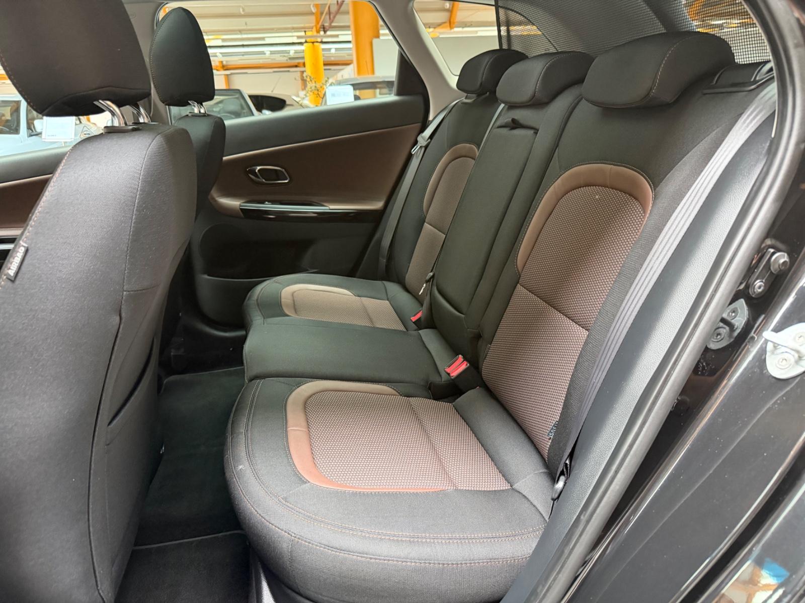 Kia Ceed Kombi Platinum Edition|Kamera|Xenon|LHZ|AHK
