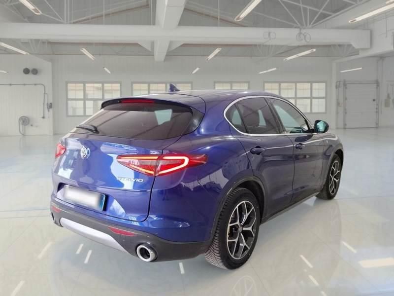 Alfa Romeo Stelvio 2.2 Turbo Ti Q4 AT8 imagem 2
