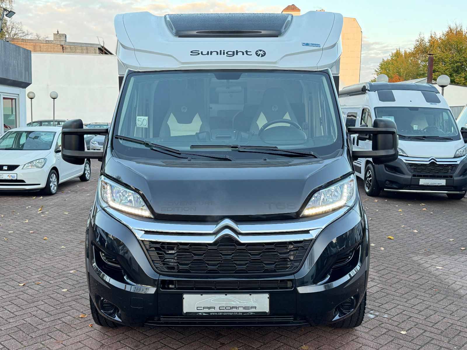 Fahrzeugabbildung Sunlight ADVENTURE EDITION T 68 1HAND KEIN MIETER HUBBETT