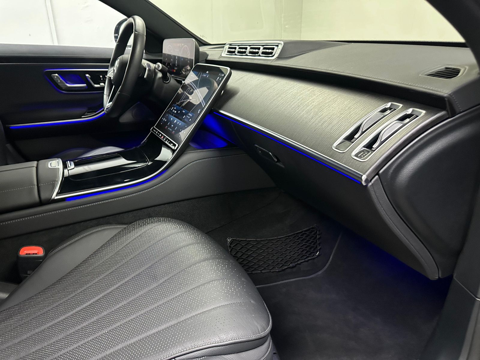 Fahrzeugabbildung Mercedes-Benz S 580 e *HEADUP*HA LENKUNG*SITZKLIMA*