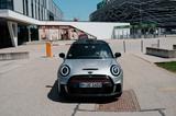 MINI JCW Cabrio | JWC-Trim | Premium Plus Paket - silberne MINI John Cooper Works Cabrio