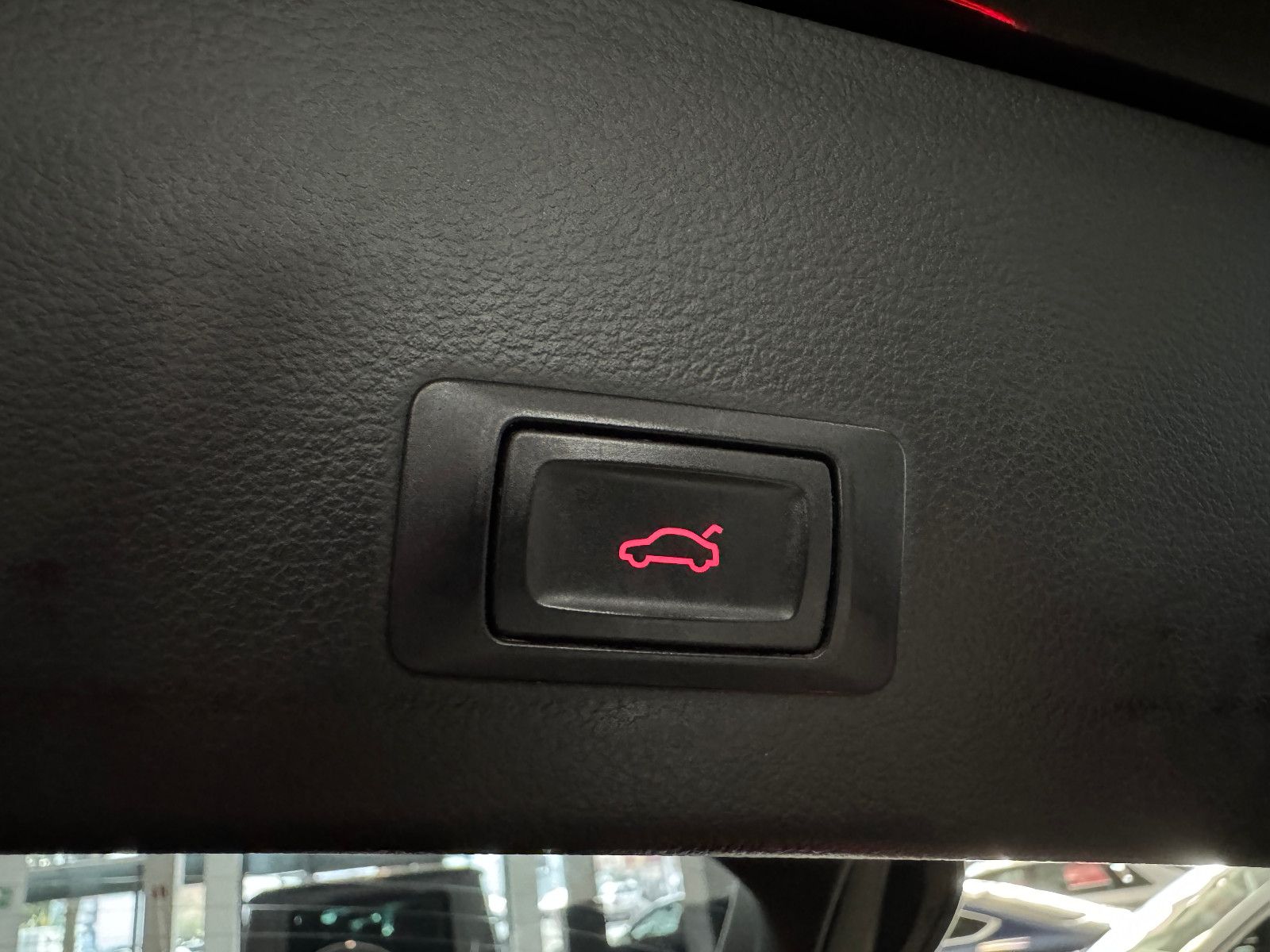 Fahrzeugabbildung Audi A6 3.0 TDI QUATTRO SPORT MOTORSOUND NAVI ACC LED