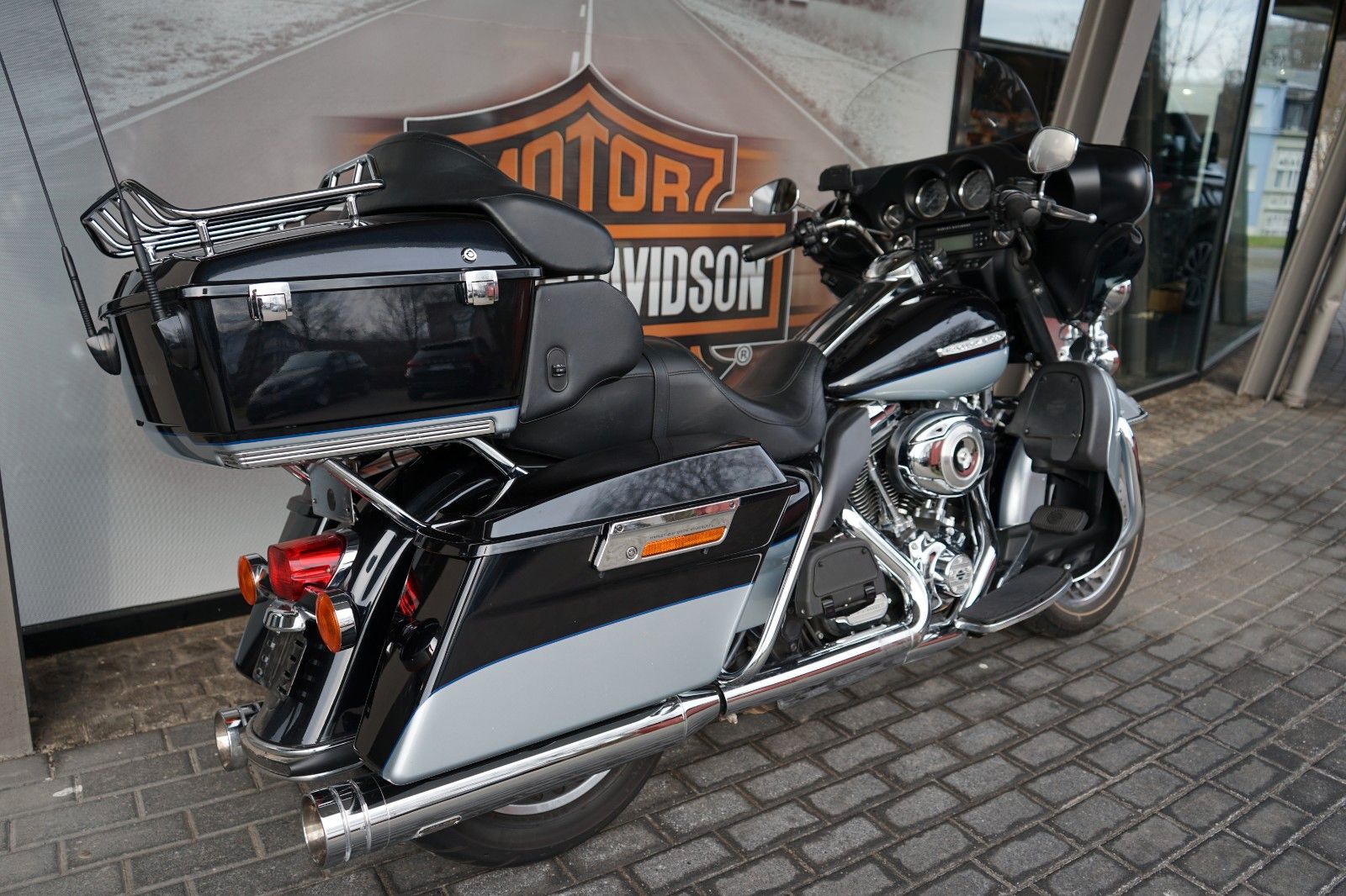 Fahrzeugabbildung Harley-Davidson Electra Glide Ultra Limited FLHTK mit JEKILL