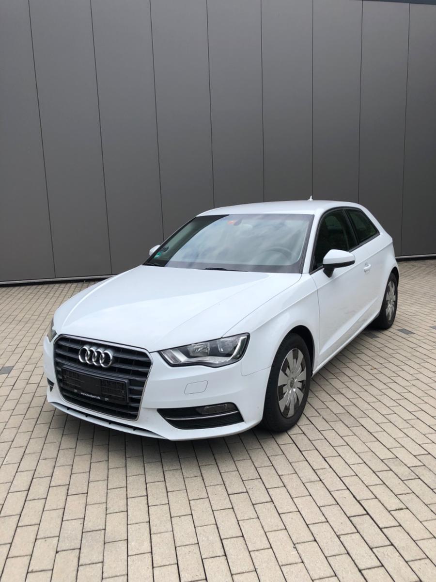 Audi A31.2 TFSI Ambiente/Navi/SHZ/Klimatron./PDC