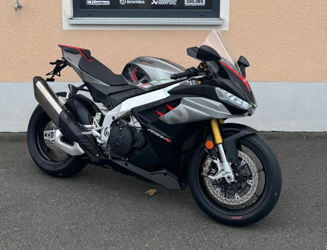 Aprilia RSV4 1100 E5