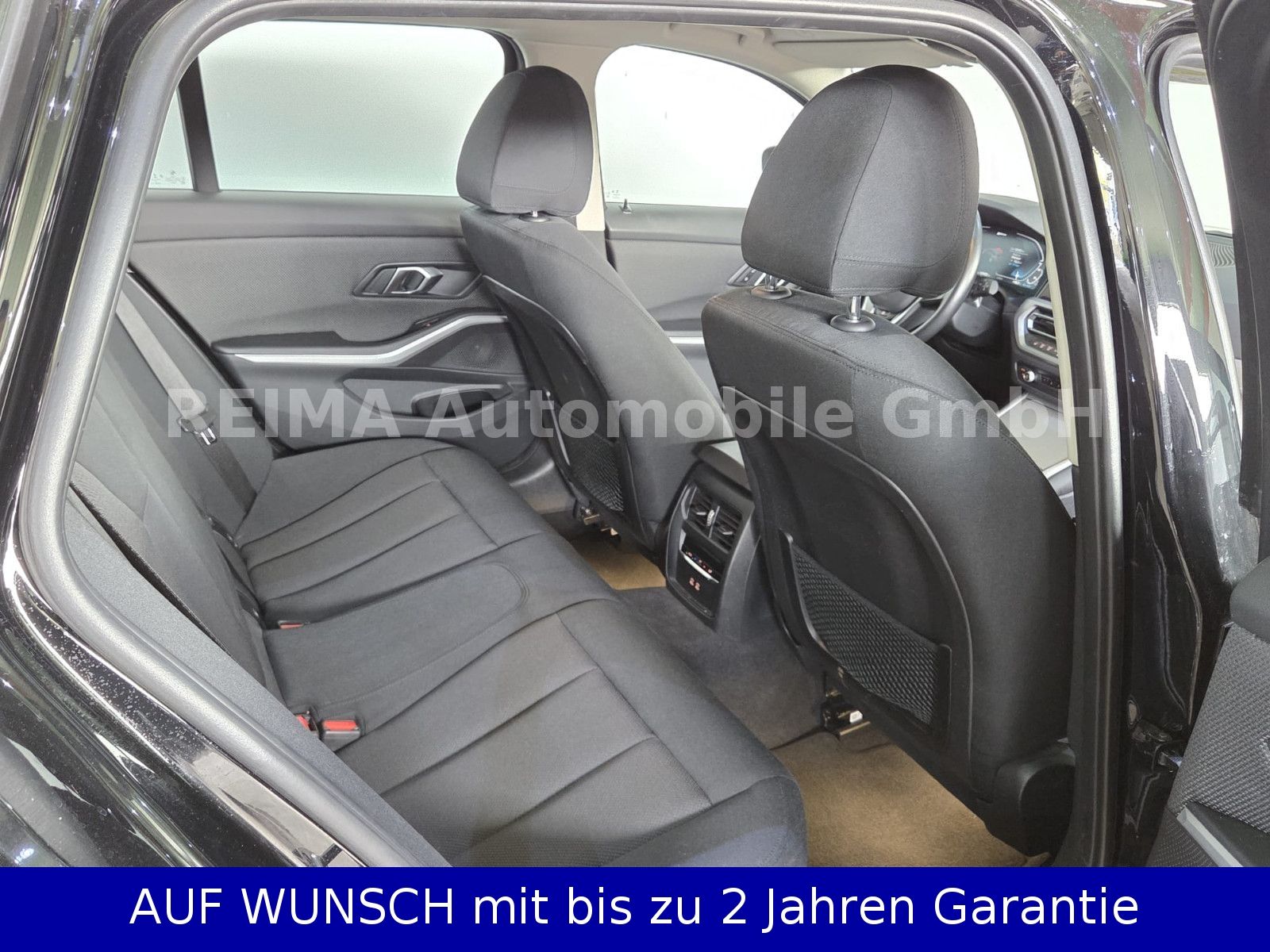 Fahrzeugabbildung BMW 330e Touring  Advantage, Laser, HUD, ACC
