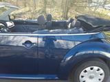 Volkswagen New Beetle 1.6 Cabriolet Standard - blaue Volkswagen New Beetle