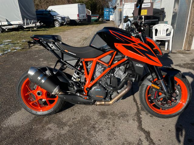 KTM 1290 Super Duke R super gepflegt