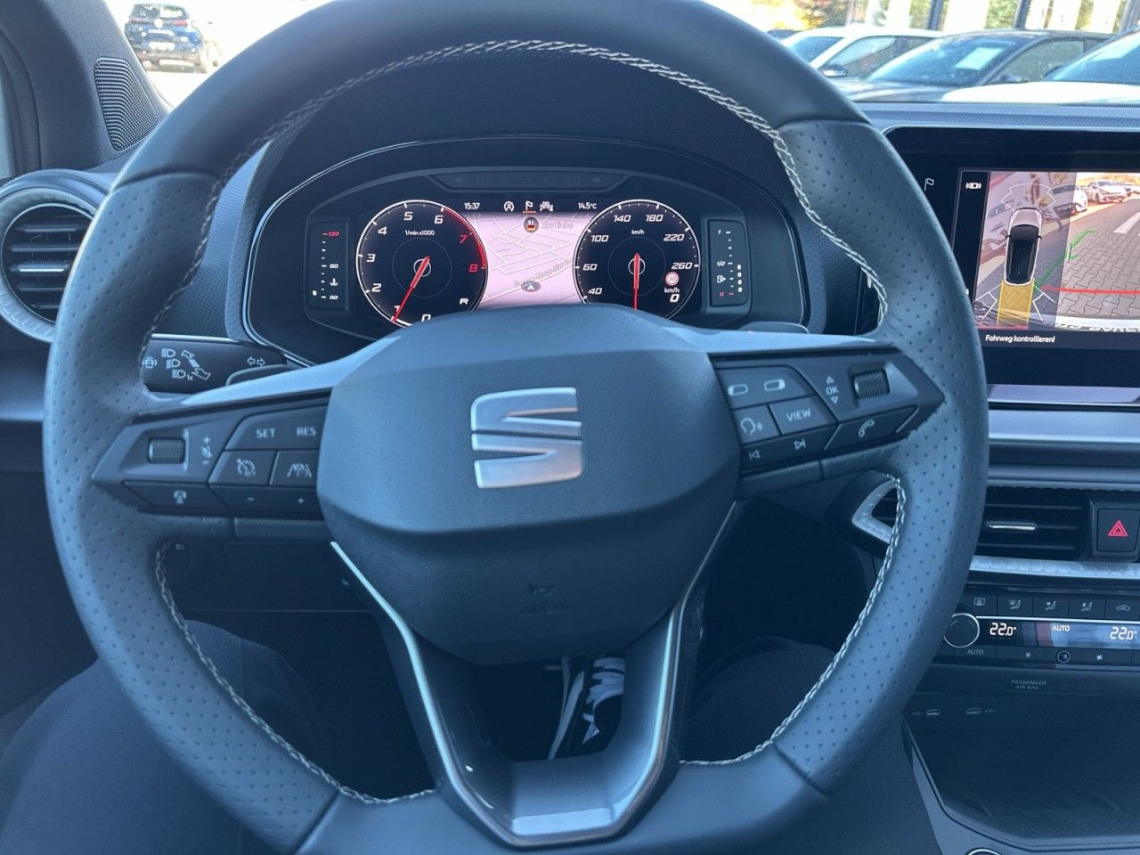 Fahrzeugabbildung SEAT Arona FR Black Edition 1.5 TSI 150 PS DSG - mit KI generiert/bearbeitet