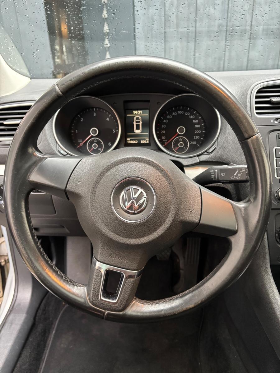 Volkswagen Golf 2011 — photo 11