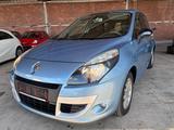 Renault Grand Scenic Dynamique dCi /NAVI/LEDER/AUTOMATIK - gebrauchte Renault Grand Scenic aus dem Jahr 2011