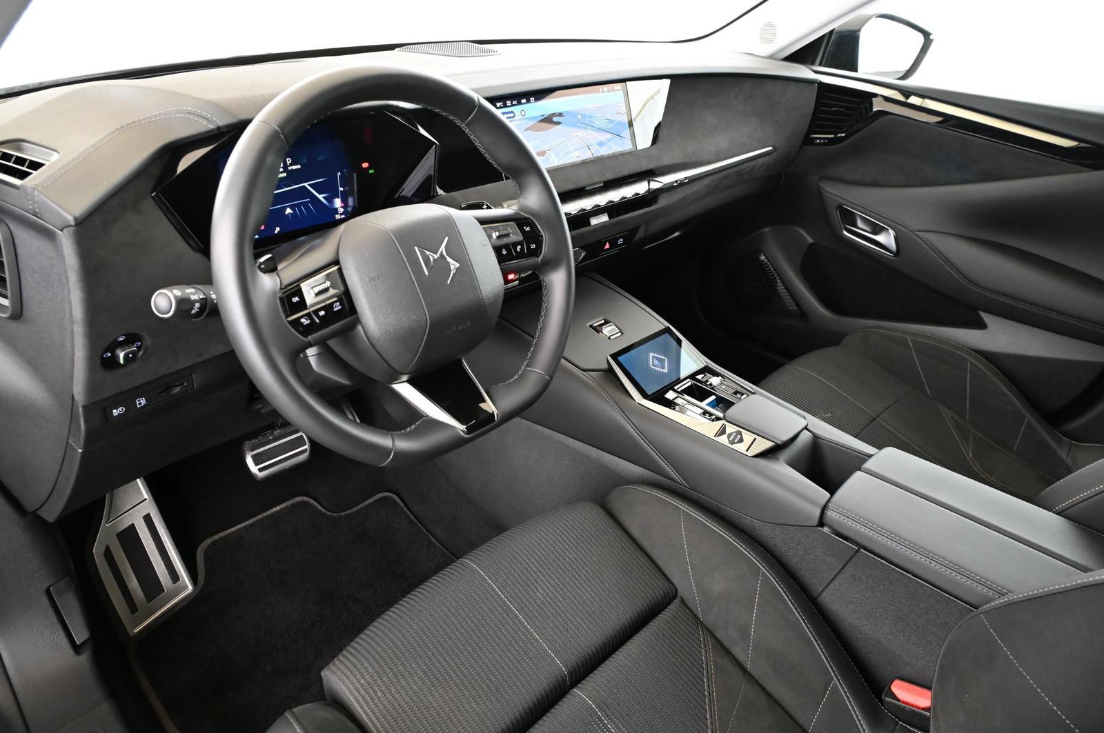 DS Automobiles DS4 1.6 E-Tense 225 Etolie Alcantara UVP 53.000 
