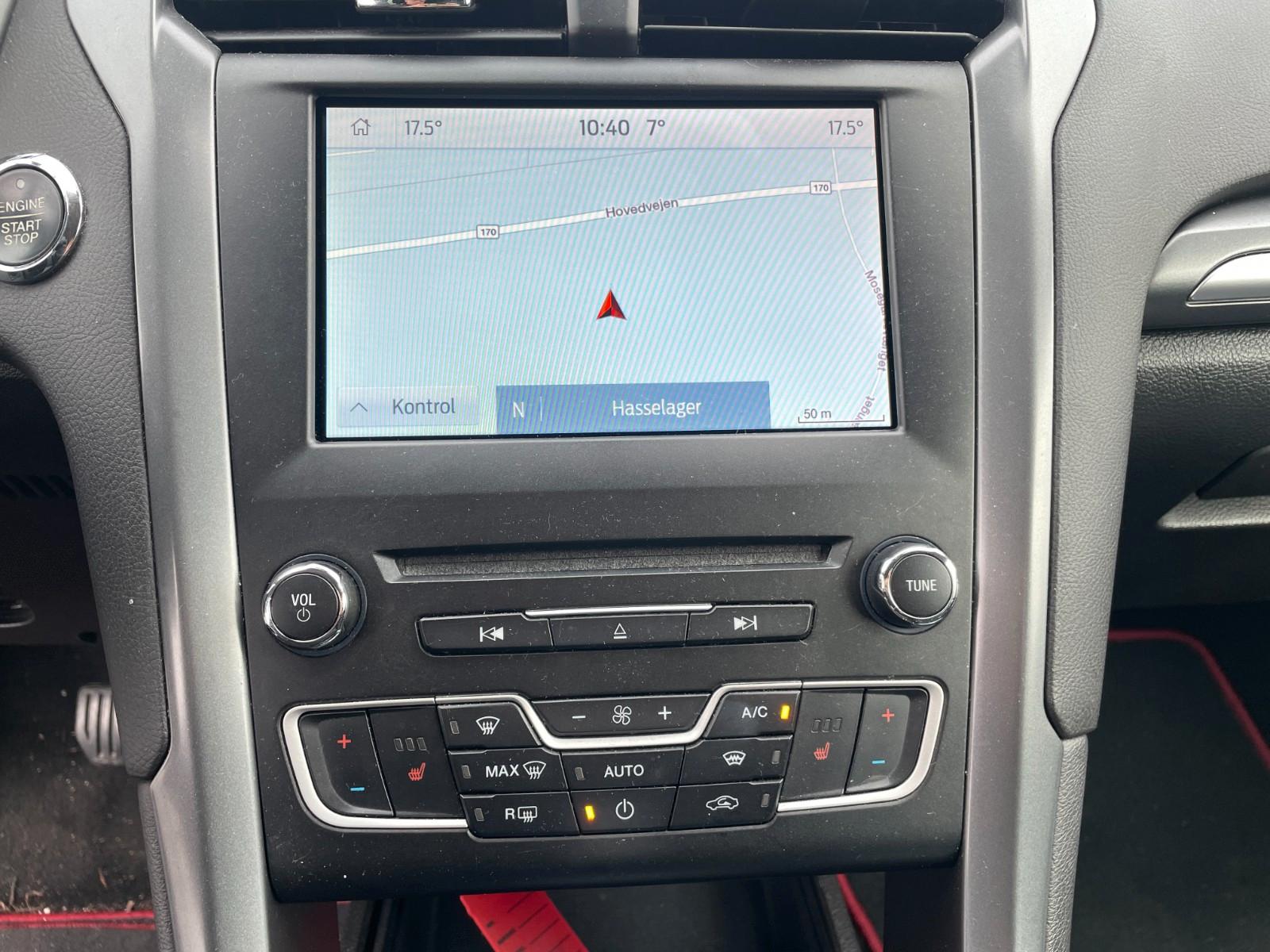 Ford Mondeo 2015 — photo 21