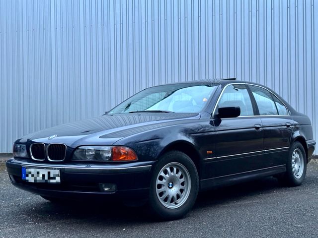 BMW 523iA Limo 1.Hd! Leder GlasSD PDC TEL AHK M52B25