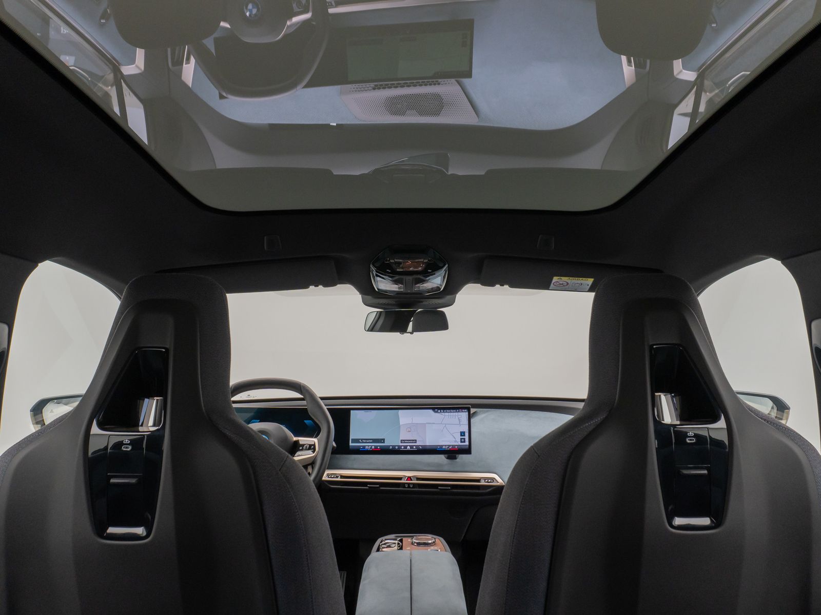 Fahrzeugabbildung BMW iX xD50 Panorama 360°Laser DAB H/K AHK Sport 22"