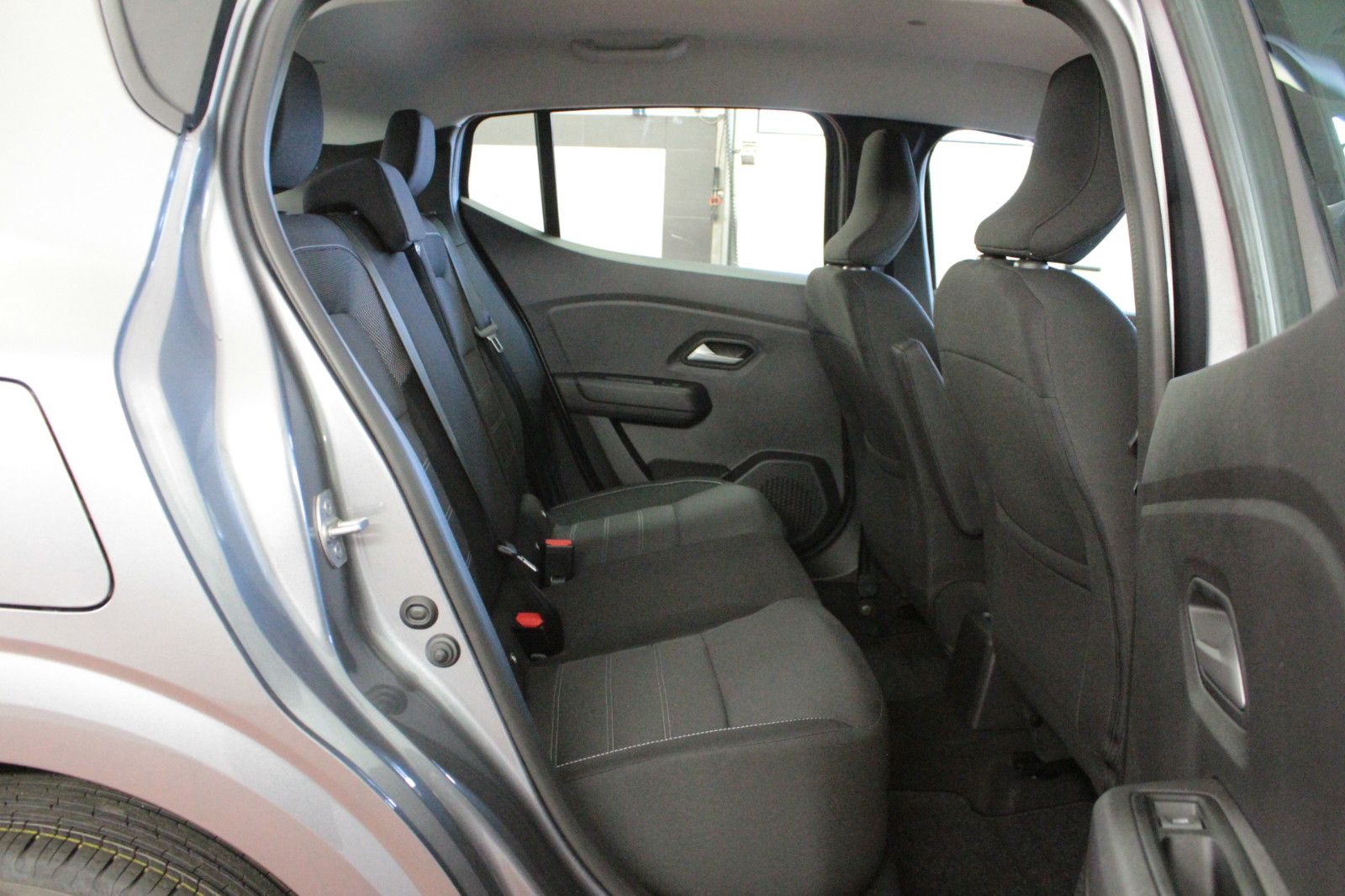 Fahrzeugabbildung Dacia Sandero TCe 90 Expression*Winterpaket*Alu*15424*