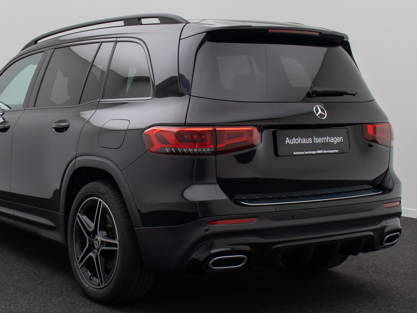 Fahrzeugabbildung Mercedes-Benz GLB 220d AMG Line SoundSys 360&deg;Panorama Standhzg
