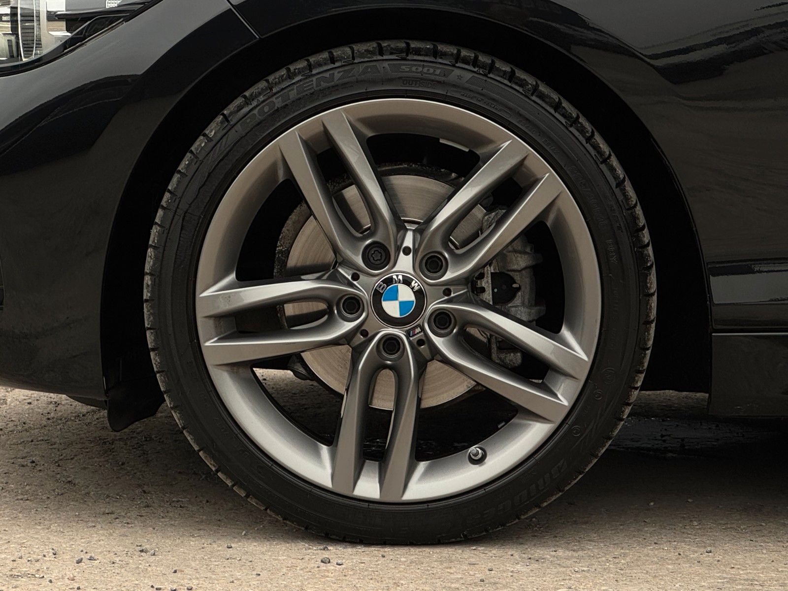 Fahrzeugabbildung BMW 120i Edition M Sport Shadow Leder Temp. SHZ PDC