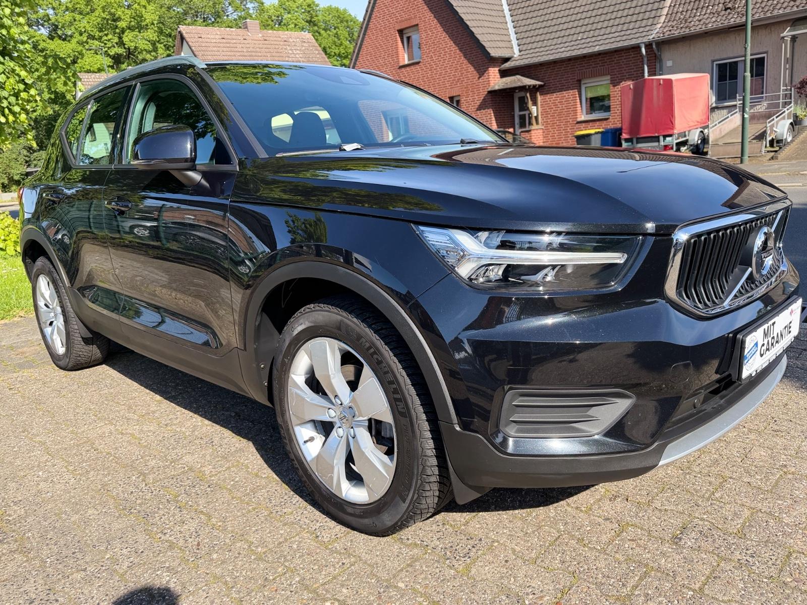 Volvo XC 40 XC40 Momentum Pro 2WD*1.Hand*