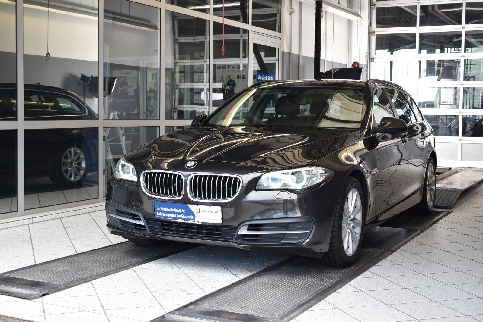 BMW 520d Touring xDrive Bi-Xenon*Leder*Navi