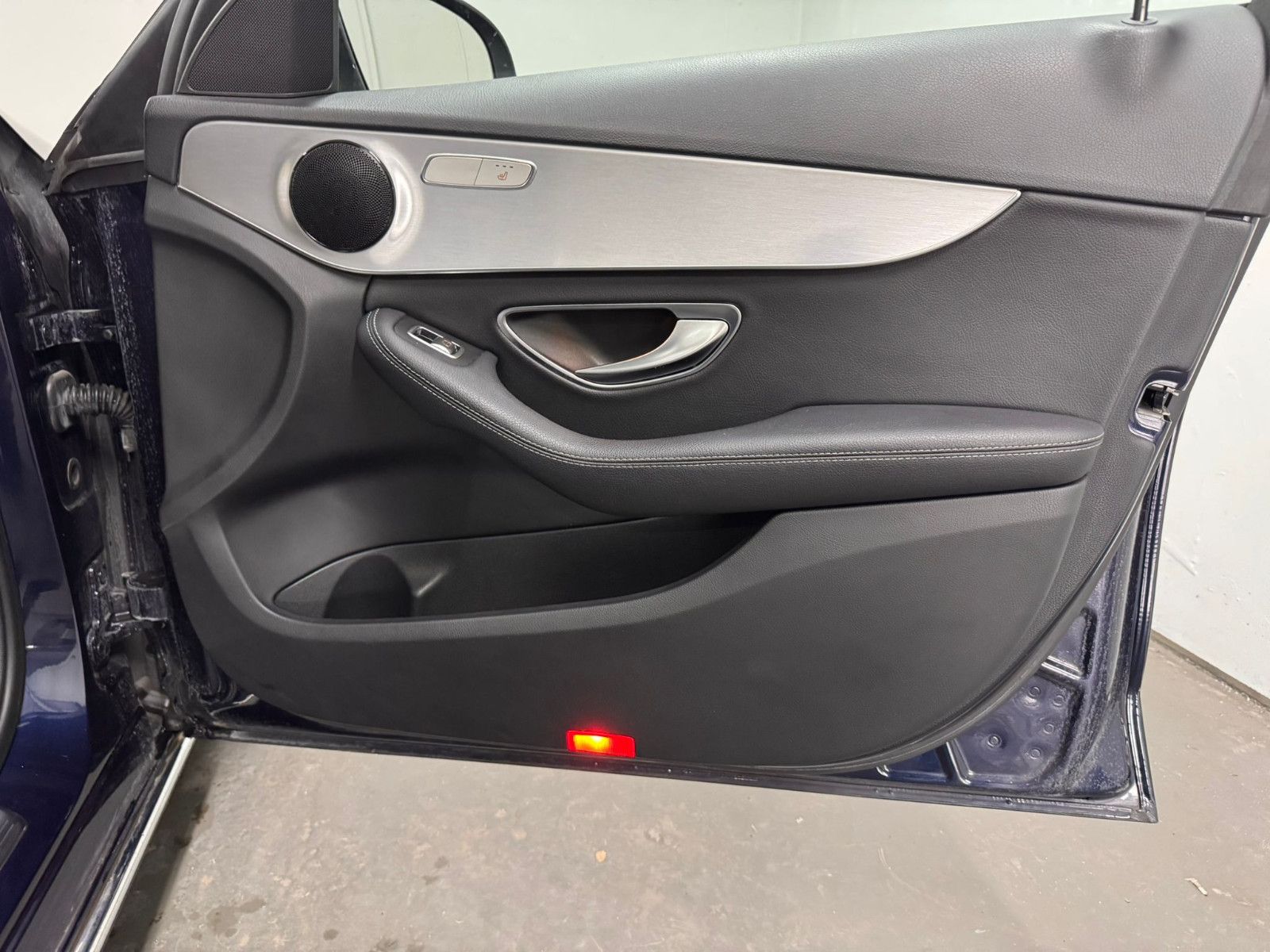 Fahrzeugabbildung Mercedes-Benz C 220 d T Autom. *AVANTGARDE*LUXURY*NAVI*SH*