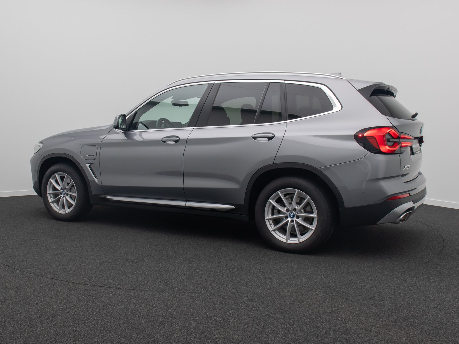 Fahrzeugabbildung BMW X3 xD30e Alarm DAB HiFi Kamera Sportsitz Panoram