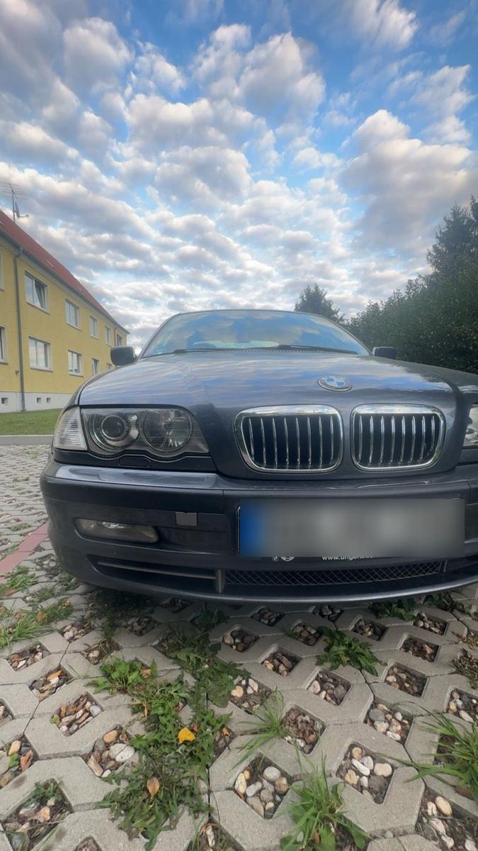 BMW 330