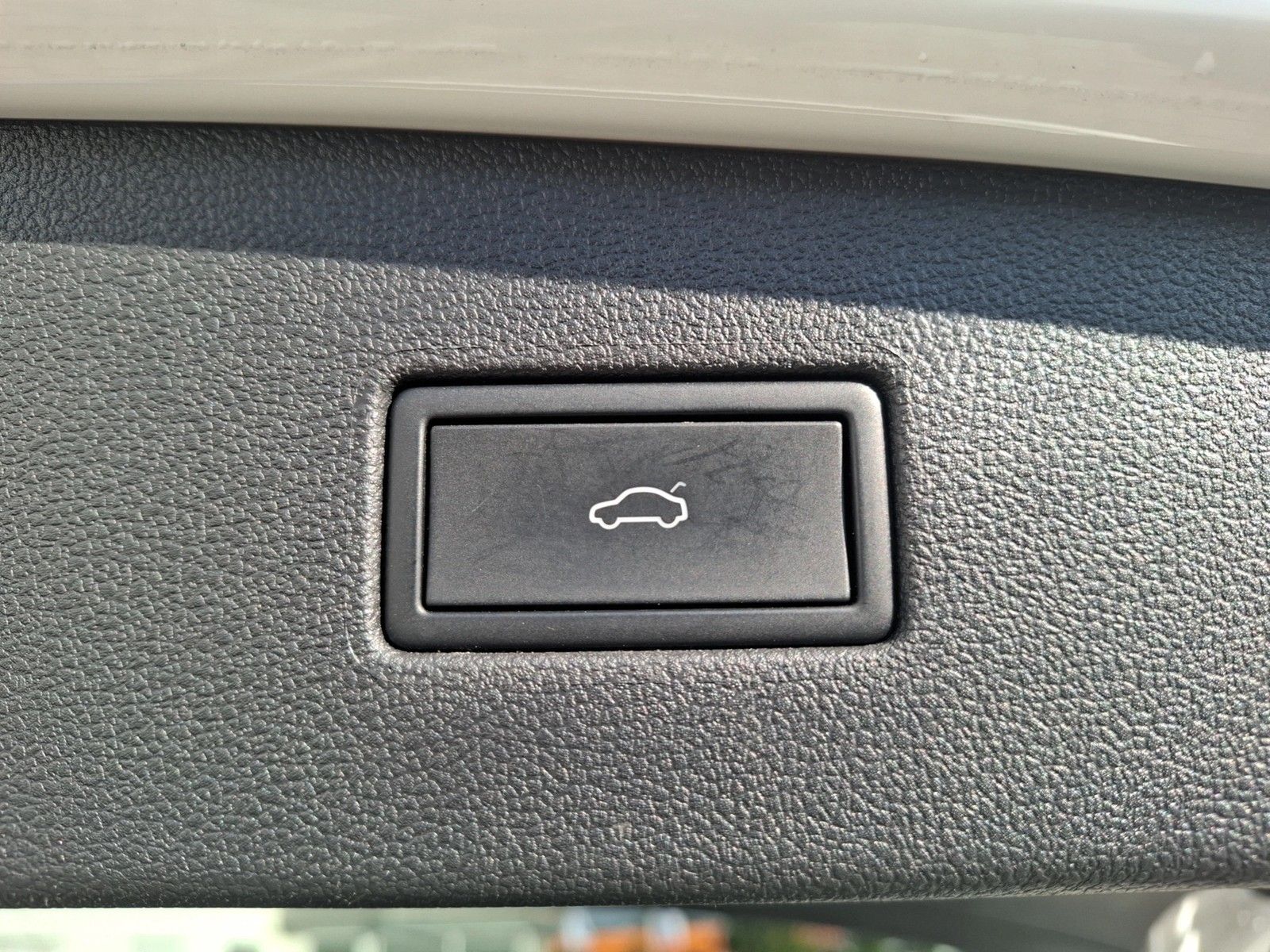 Fahrzeugabbildung Volkswagen Tiguan Allspace TSI Life DSG 7-Si LED Navi VC HU