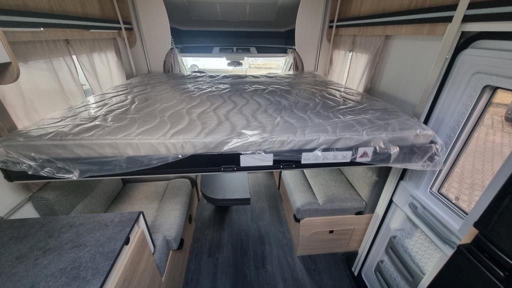 Autohaus Zimpel & Franke -  Challenger 260 neues Modell 8 Gang Automatik+Markise+Solar - Bild 8