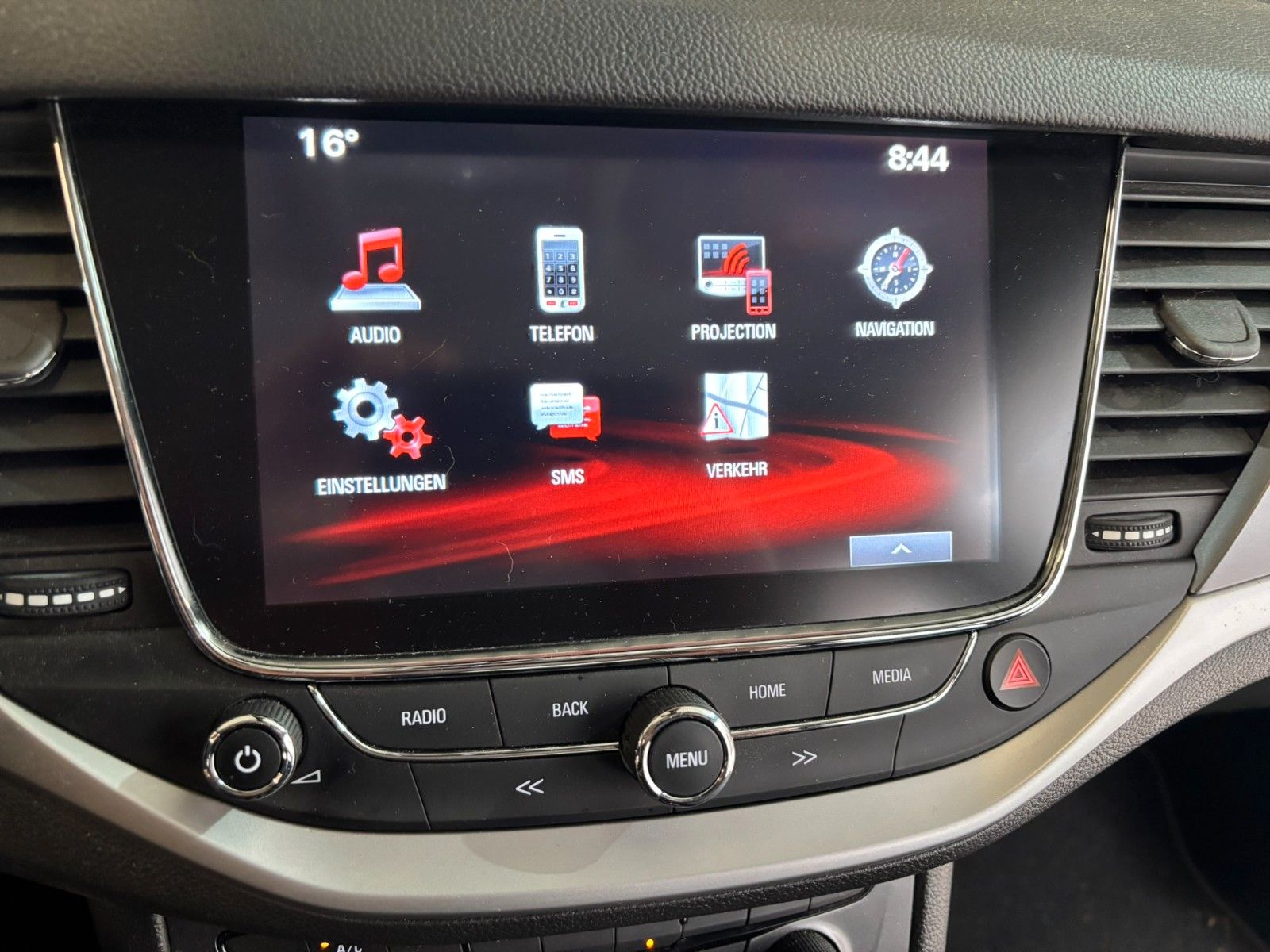 Fahrzeugabbildung Opel Astra K 1.4T 120-JAHRE KAMERA/SHZ/LHZ/ALU/ALLWET