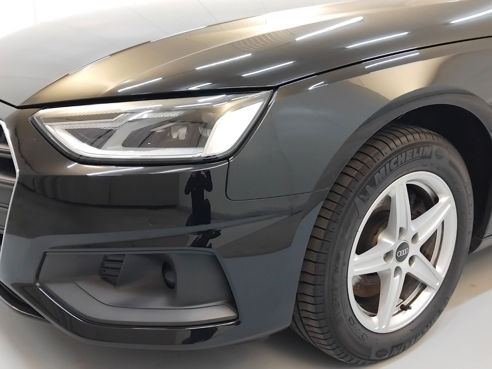 Audi A4 (05/2023, Diesel)