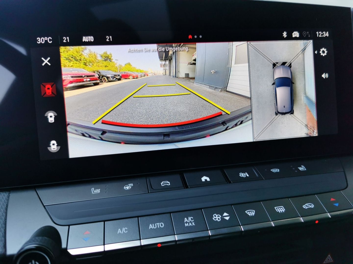 Fahrzeugabbildung Opel Astra GS Line HUD Panorama Navi digitales Cockpi