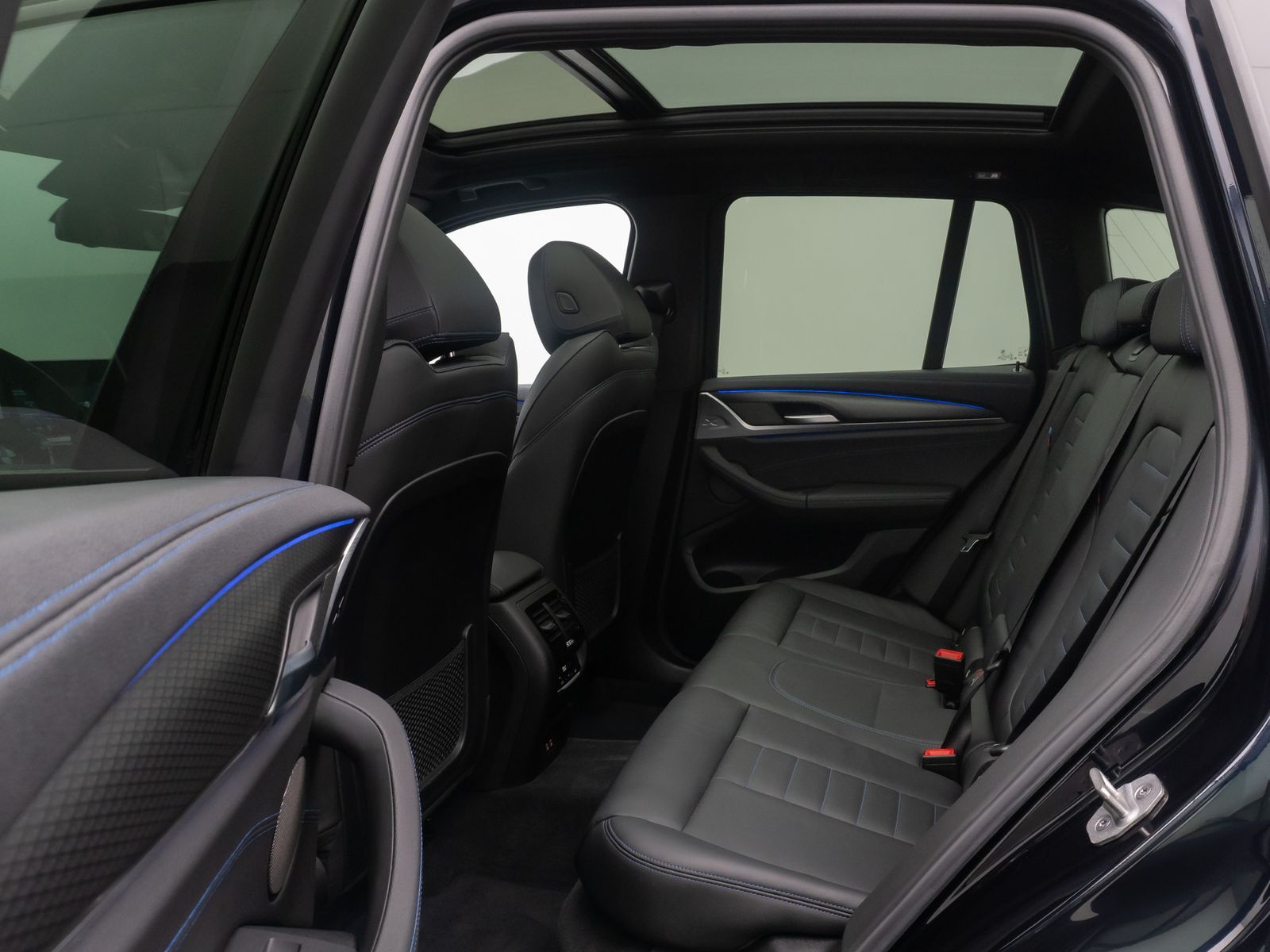 Fahrzeugabbildung BMW X3 M40d 360° H/K DAB Panorama Komfort 20Zoll